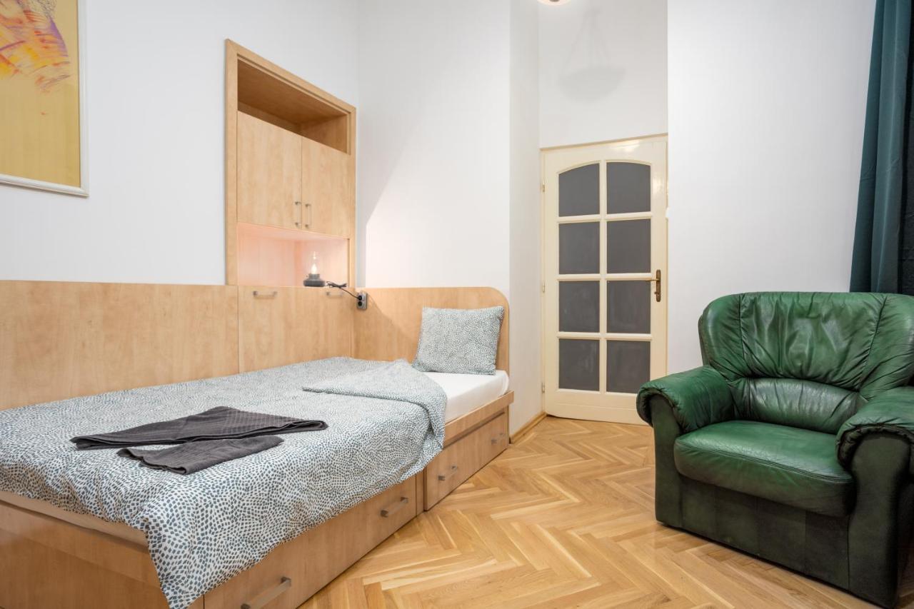 Emerald Suite With Free Parking Budapest Exterior photo